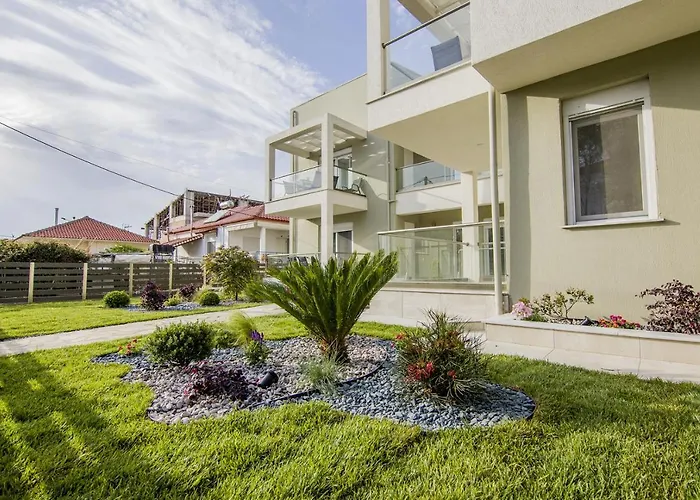 Armonia Apartment Ofrínion
